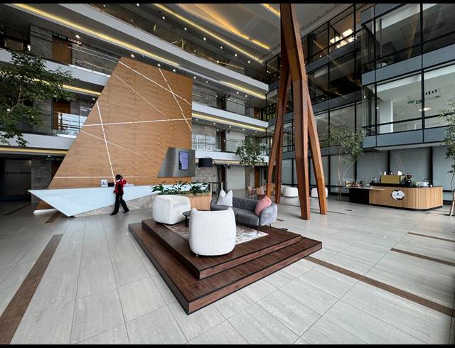 717M² OFFICE TO LET IN ROSEBANK
